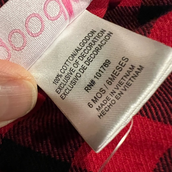 Red/Back Flannel Checker Dress w/🖤’s & Black Leggings for your little valentine - Picture 13 of 16